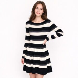 VINCE CAMUTO Knit Striped Swing Sweater Dress Medium Stretchy Fall